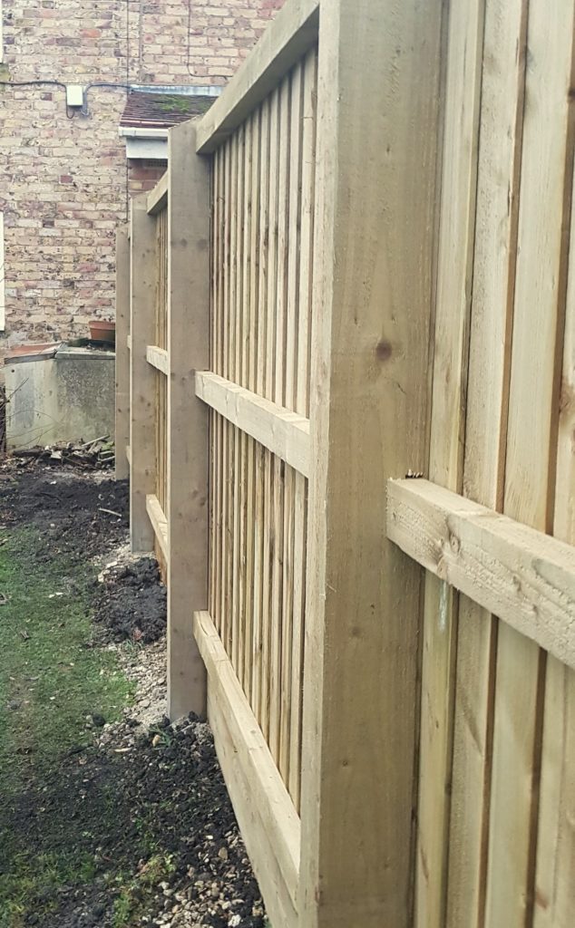 New fence, Frampton-on-Severn